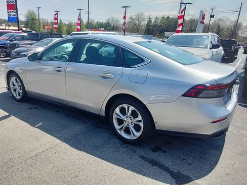 Used 2025 Honda Accord LX image 10