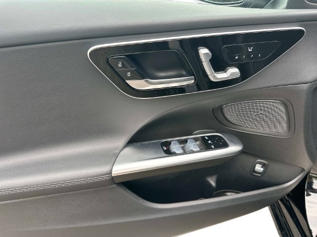 Certified 2025 Mercedes-Benz C 300 4MATIC Sedan image 14