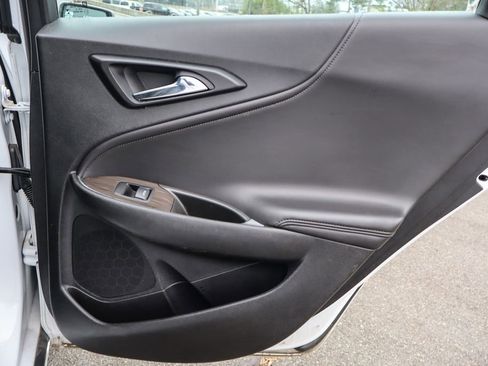 Used 2024 Chevrolet Malibu LT image 38