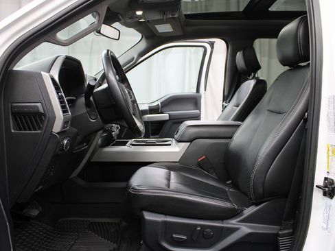 Used 2021 Ford F250 Lariat w/ Tremor Off-Road Package image 9