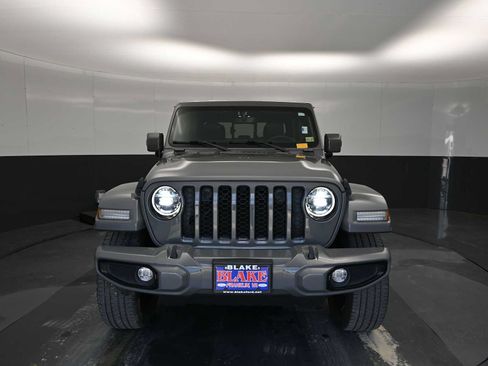 Used 2022 Jeep Gladiator Overland AWD/4WD image 19