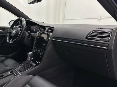 Used 2019 Volkswagen Golf R 4-Door AWD/4WD image 17