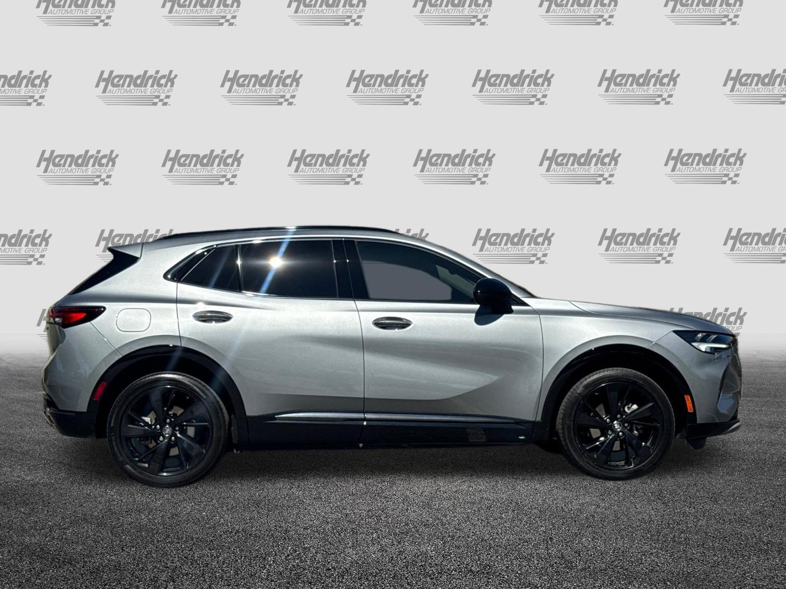 Used 2023 Buick Envision Essence w/ Sport Touring Package AWD/4WD image 3
