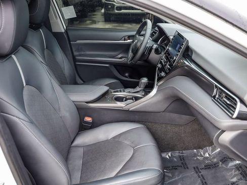 Used 2023 Toyota Camry XSE image 18