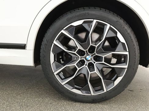 Used 2024 BMW X7 M60i w/ Executive Package image 7