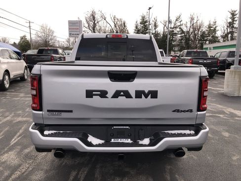 New 2026 RAM 1500 4x4 Crew Cab image 18