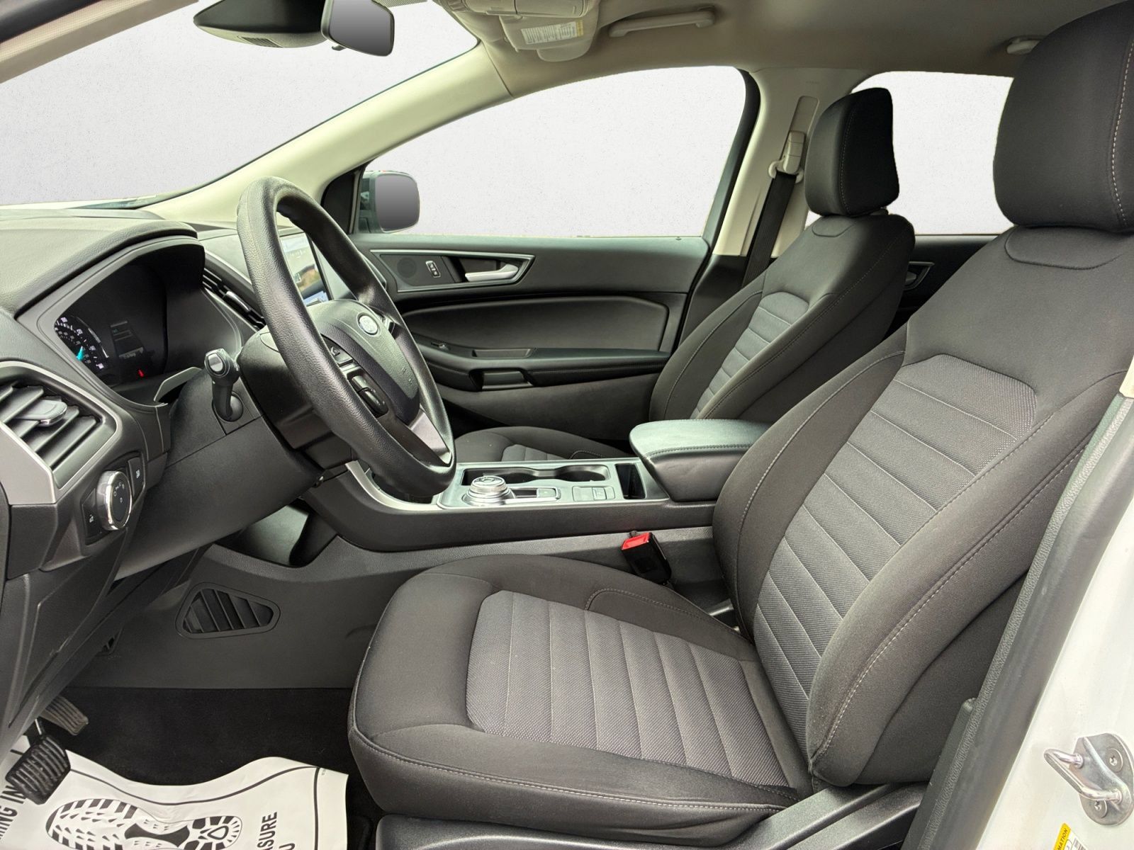 Used 2024 Ford Edge SE w/ Black Appearance Package AWD/4WD image 8
