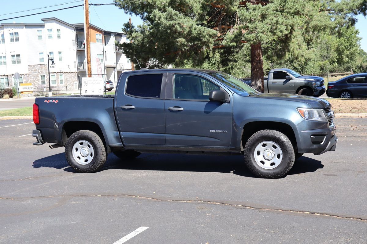 Used 2019 Chevrolet Colorado W/T w/ WT Convenience Package AWD/4WD image 2