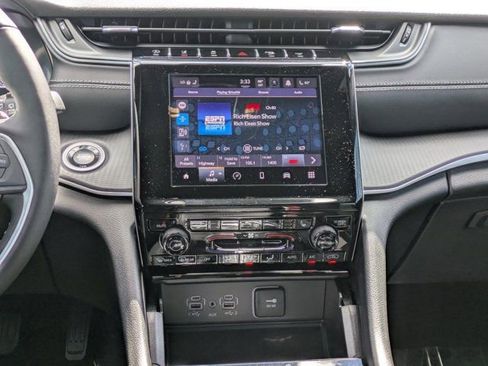 New 2025 Jeep Grand Cherokee L Altitude AWD/4WD image 16