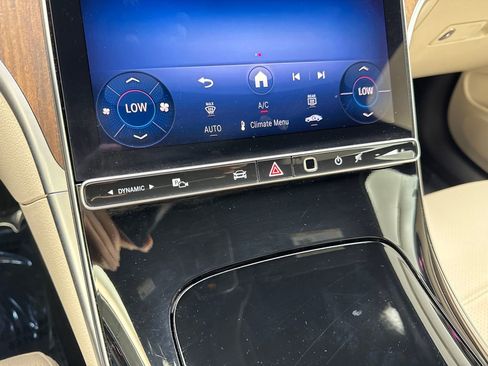 Used 2025 Mercedes-Benz C 300 Sedan image 62