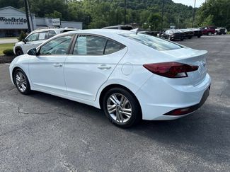 Used 2019 Hyundai Elantra SEL w/ Cargo Package FWD video 3