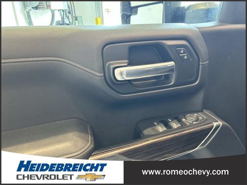 Certified 2020 Chevrolet Silverado 1500 RST w/ All-Star Edition AWD/4WD image 11