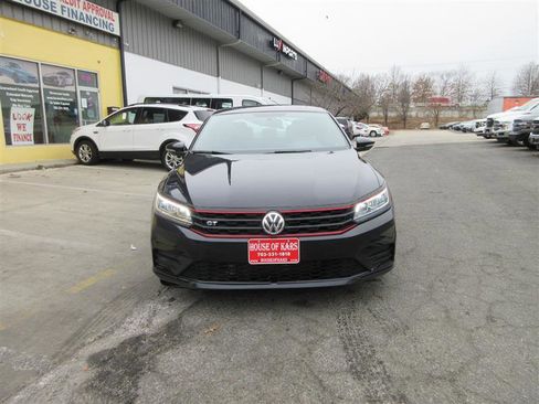 Used 2018 Volkswagen Passat 3.6 image 33
