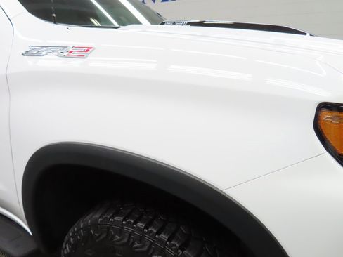 Used 2025 Chevrolet Silverado 1500 ZR2 w/ Technology Package image 36