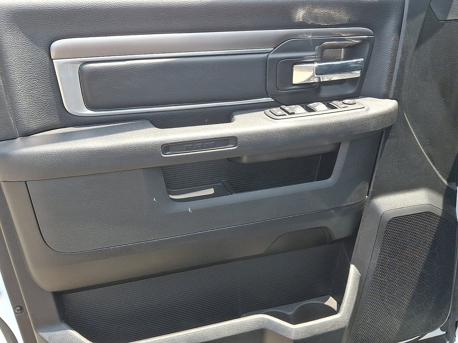 Certified 2024 RAM 1500 Warlock AWD/4WD image 12