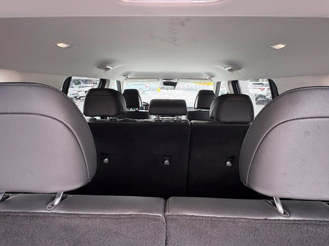 Used 2025 Hyundai Santa Fe SEL FWD image 29