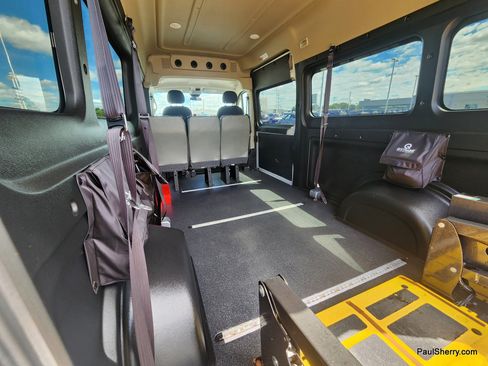 Used 2021 RAM ProMaster 2500 w/ Premium Appearance Group FWD image 33
