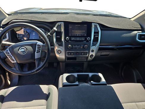 Used 2020 Nissan Titan SV RWD image 9