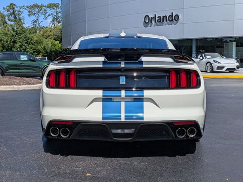 Used 2020 Ford Mustang Shelby GT350 w/ Technology Package RWD image 9