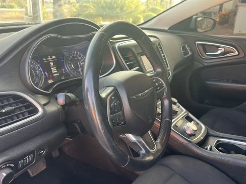 Used 2015 Chrysler 200 Limited w/ Convenience Group image 24