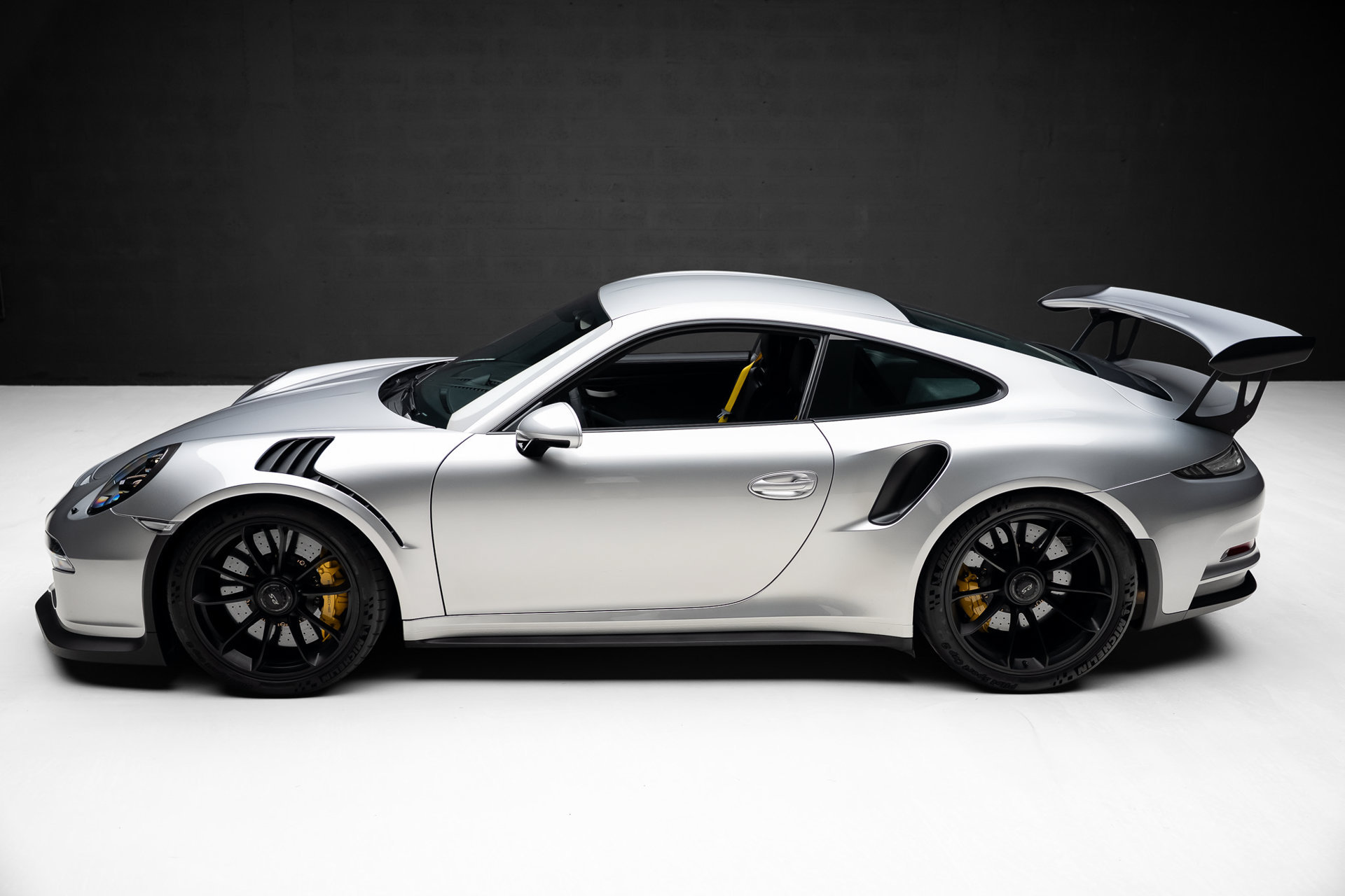 Used 2016 Porsche 911 GT3 RS RWD image 16