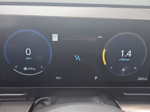 Certified 2024 Hyundai Kona Limited AWD/4WD image 15
