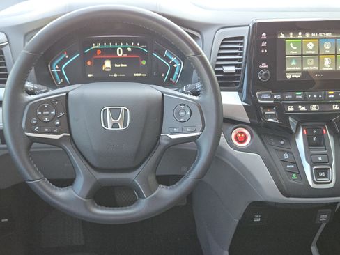 Used 2022 Honda Odyssey EX-L image 25