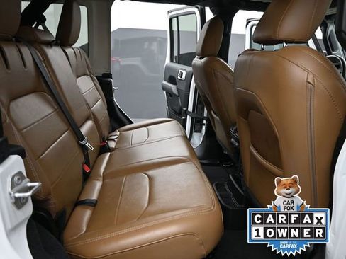 Used 2023 Jeep Wrangler Unlimited Sahara w/ Cold Weather Group image 23