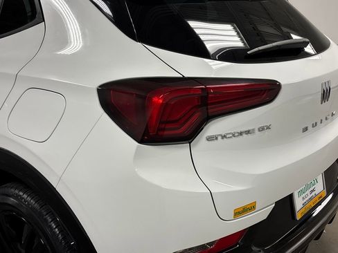 Used 2024 Buick Encore GX Sport Touring w/ Comfort Package image 15