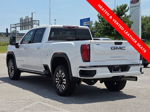 Used 2024 GMC Sierra 3500 Denali Ultimate AWD/4WD image 4