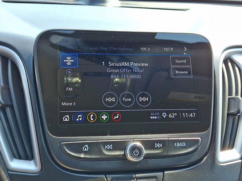 Used 2023 Chevrolet Malibu LT image 16