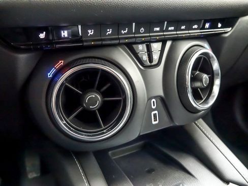 Used 2023 Chevrolet Blazer LT w/ Convenience Package image 18