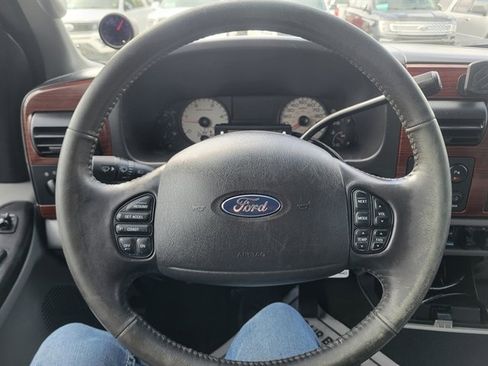 Used 2005 Ford F250 Lariat image 15
