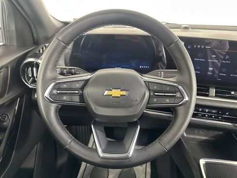 Used 2025 Chevrolet Equinox LT AWD/4WD image 20