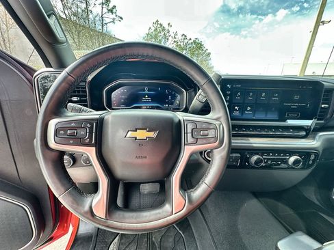 Certified 2023 Chevrolet Silverado 1500 LT w/ Z71 Off-Road Package image 11