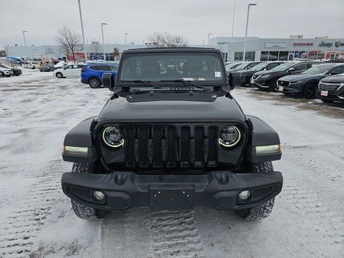 Used 2023 Jeep Wrangler Unlimited Sahara image 9