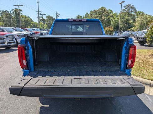 Used 2024 GMC Sierra 1500 AT4X AWD/4WD image 19