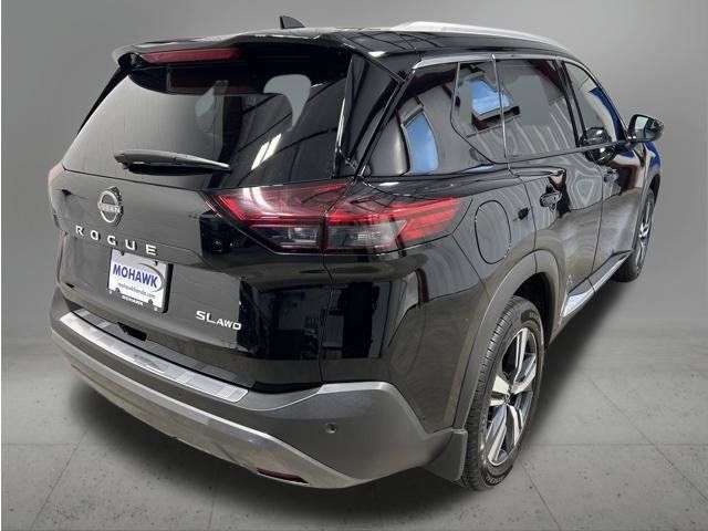 Used 2023 Nissan Rogue SL AWD/4WD image 5