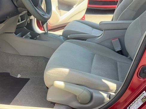Used 2010 Honda Insight EX image 19