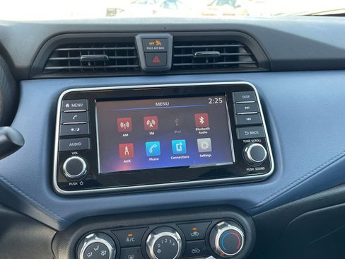 Used 2025 Nissan Versa SV image 20