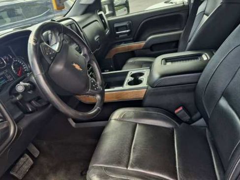 Used 2016 Chevrolet Silverado 1500 LTZ w/ LTZ Plus Package AWD/4WD image 4
