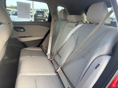 Certified 2022 Nissan Rogue SV image 23