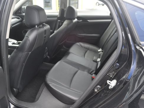 Used 2017 Honda Civic Touring image 12