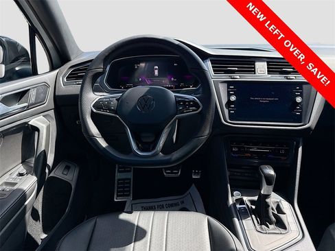 Used 2024 Volkswagen Tiguan SE R-Line image 22