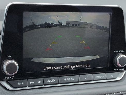 Certified 2026 Nissan Rogue SV FWD image 21