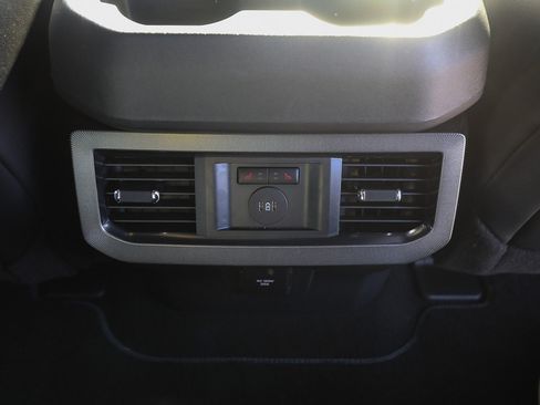 Certified 2025 Ford F250 Platinum AWD/4WD image 24