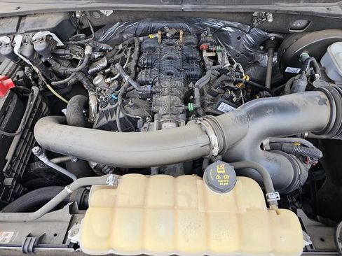 Used 2021 Ford Expedition XLT RWD image 33