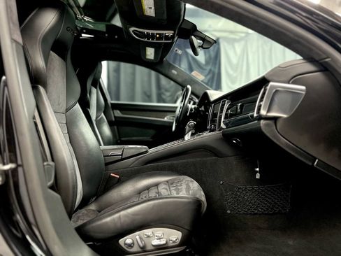 Used 2014 Porsche Panamera GTS image 21