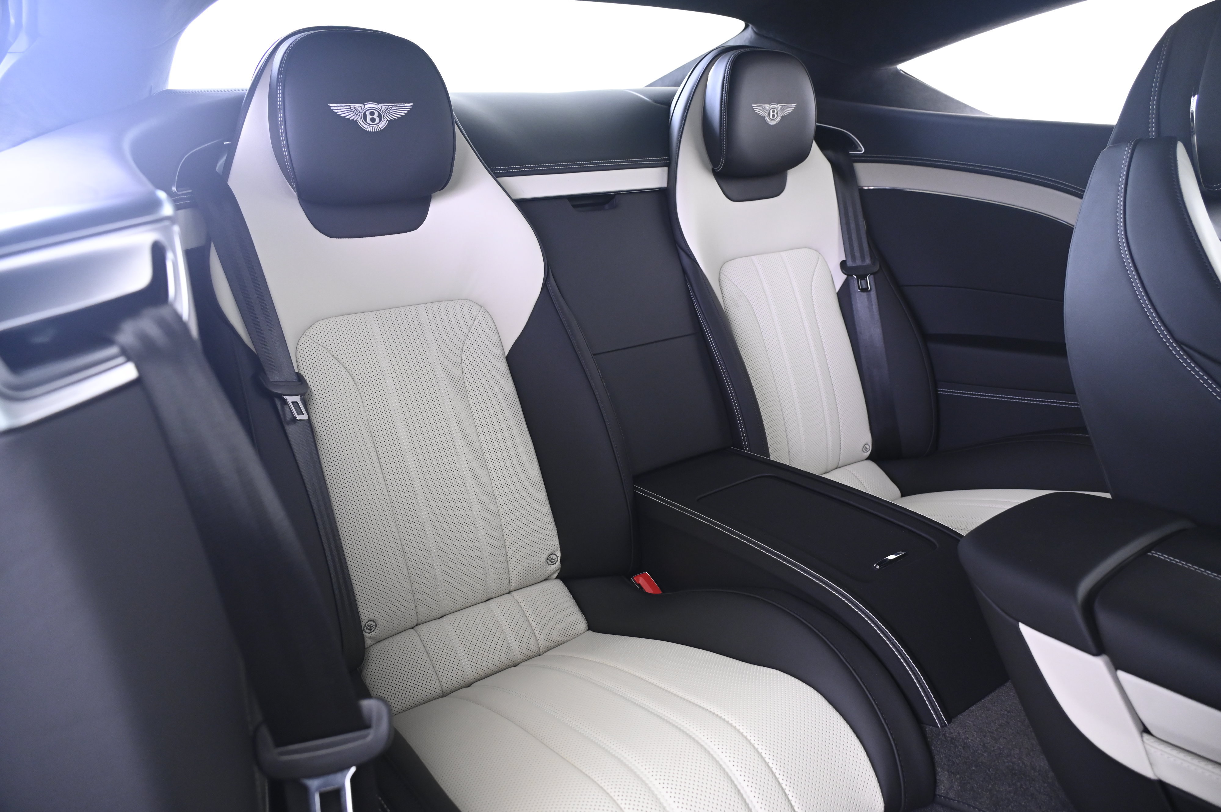 Used 2021 Bentley Continental GT AWD/4WD image 21
