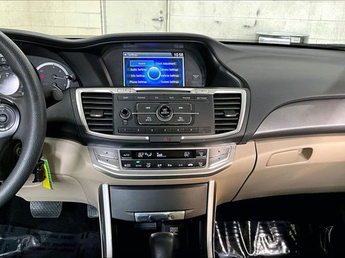 Used 2014 Honda Accord LX image 19